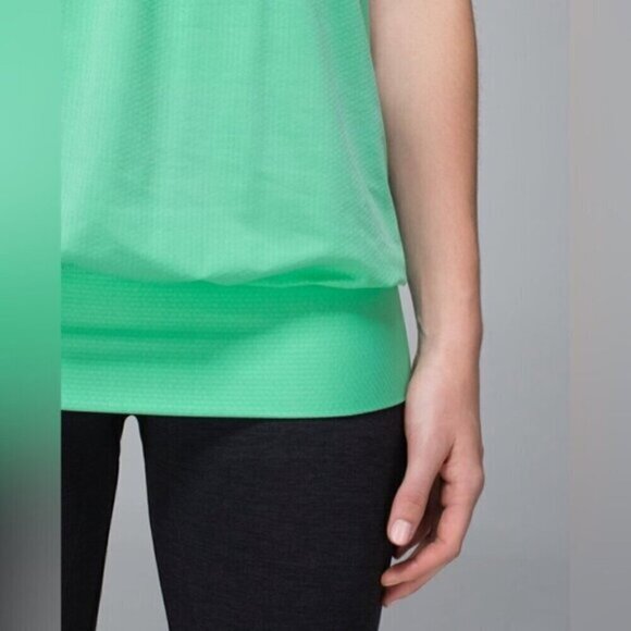 RARE Lululemon No Limits Tank top Opal Wee Are From Space Neon Pink Opal bra 6 S - Picture 5 of 8